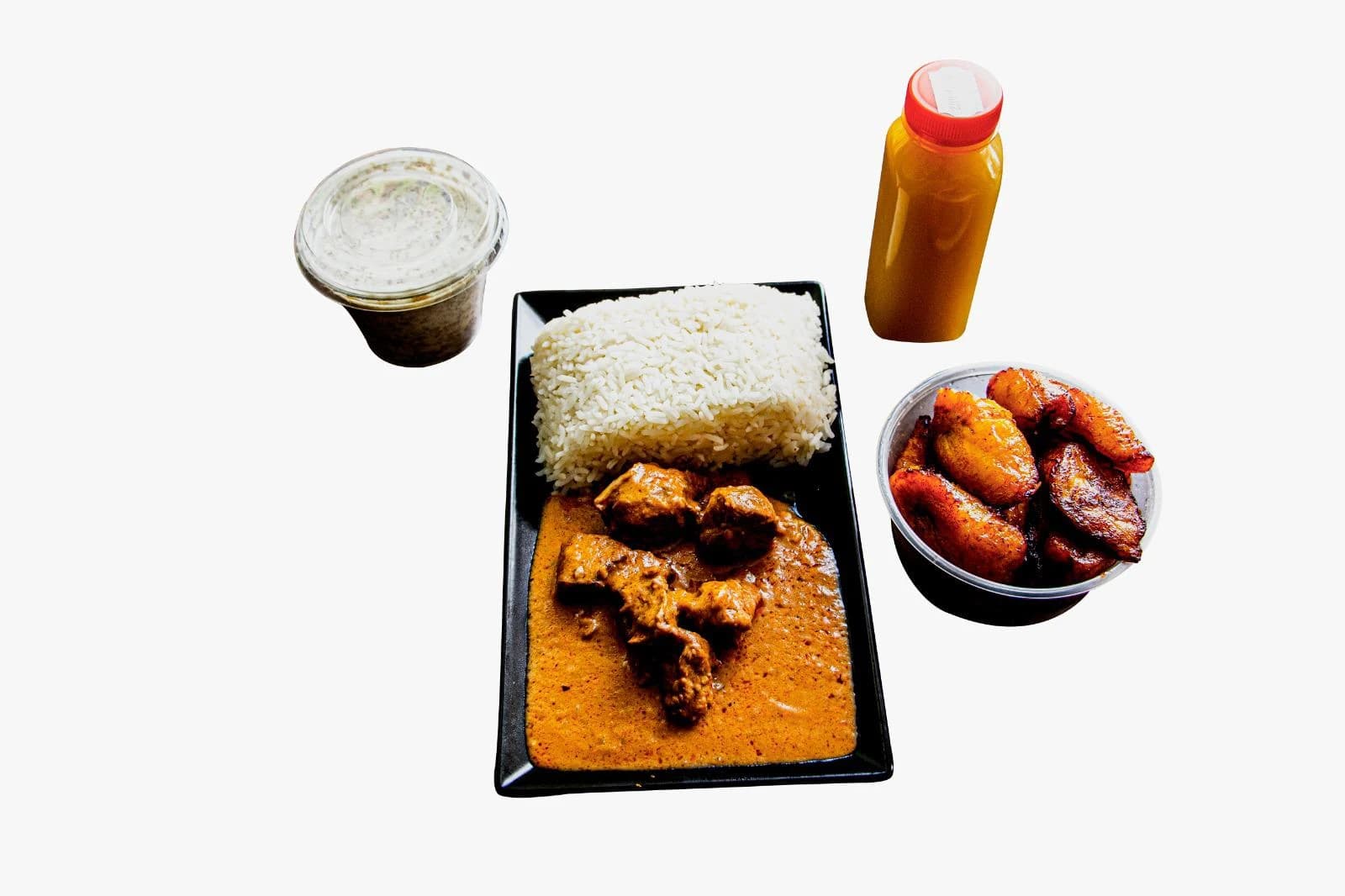 Menu mafé avec riz blanc, alloko, dégué et jus d'orange