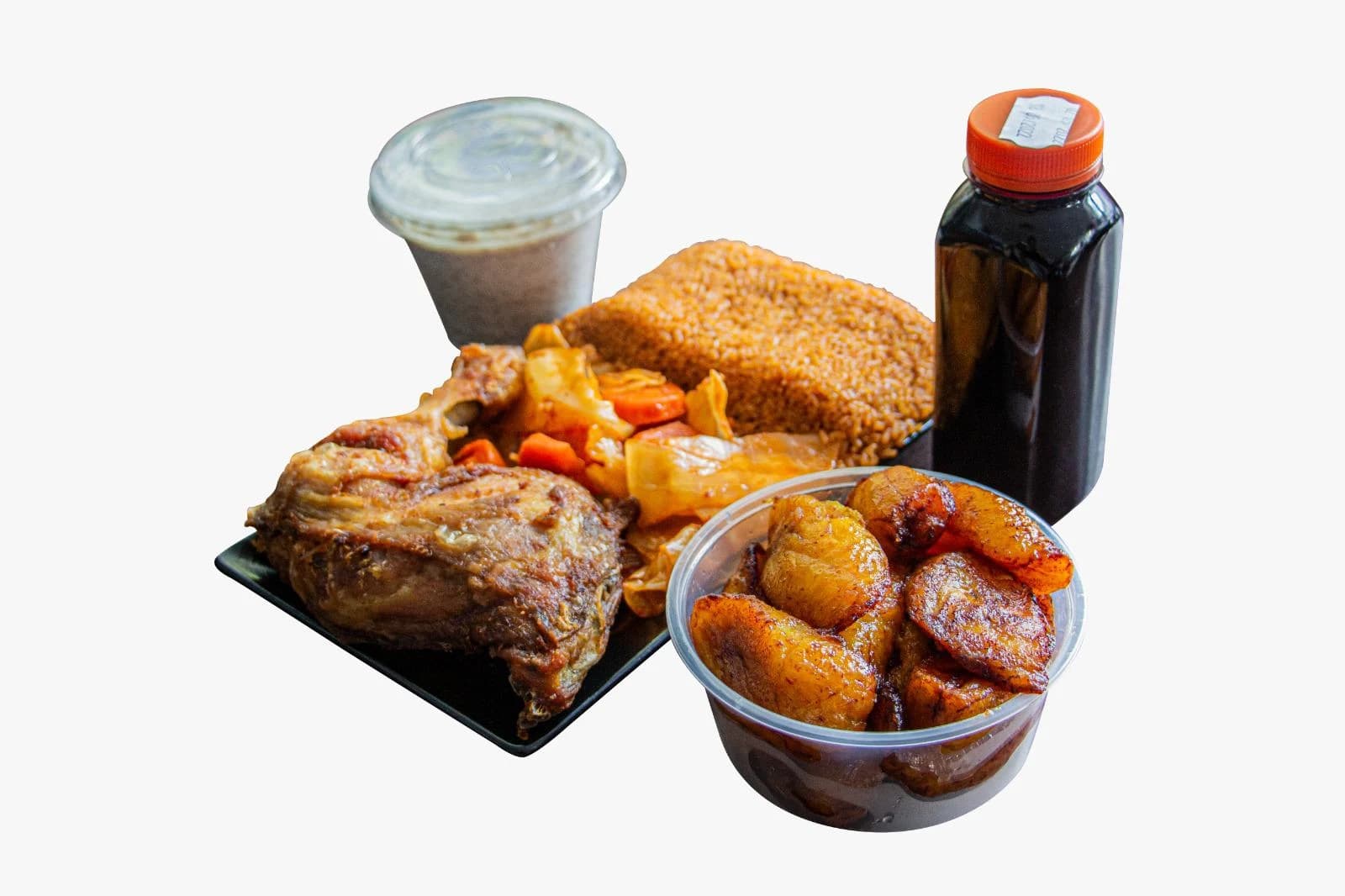 Menu riz rouge au poulet avec alloko, dégué et bissap